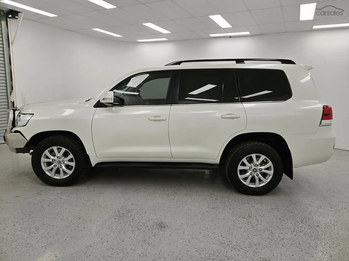 2016 Toyota Landcruiser Image 6