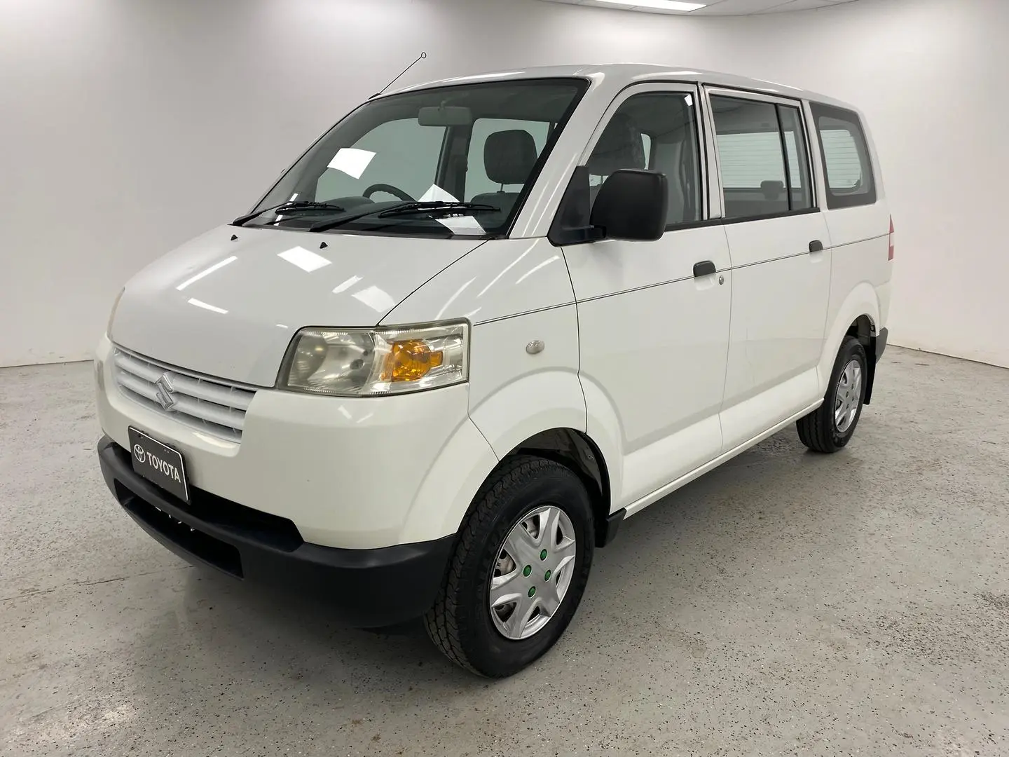 2008 Suzuki Apv Gallery Image 7