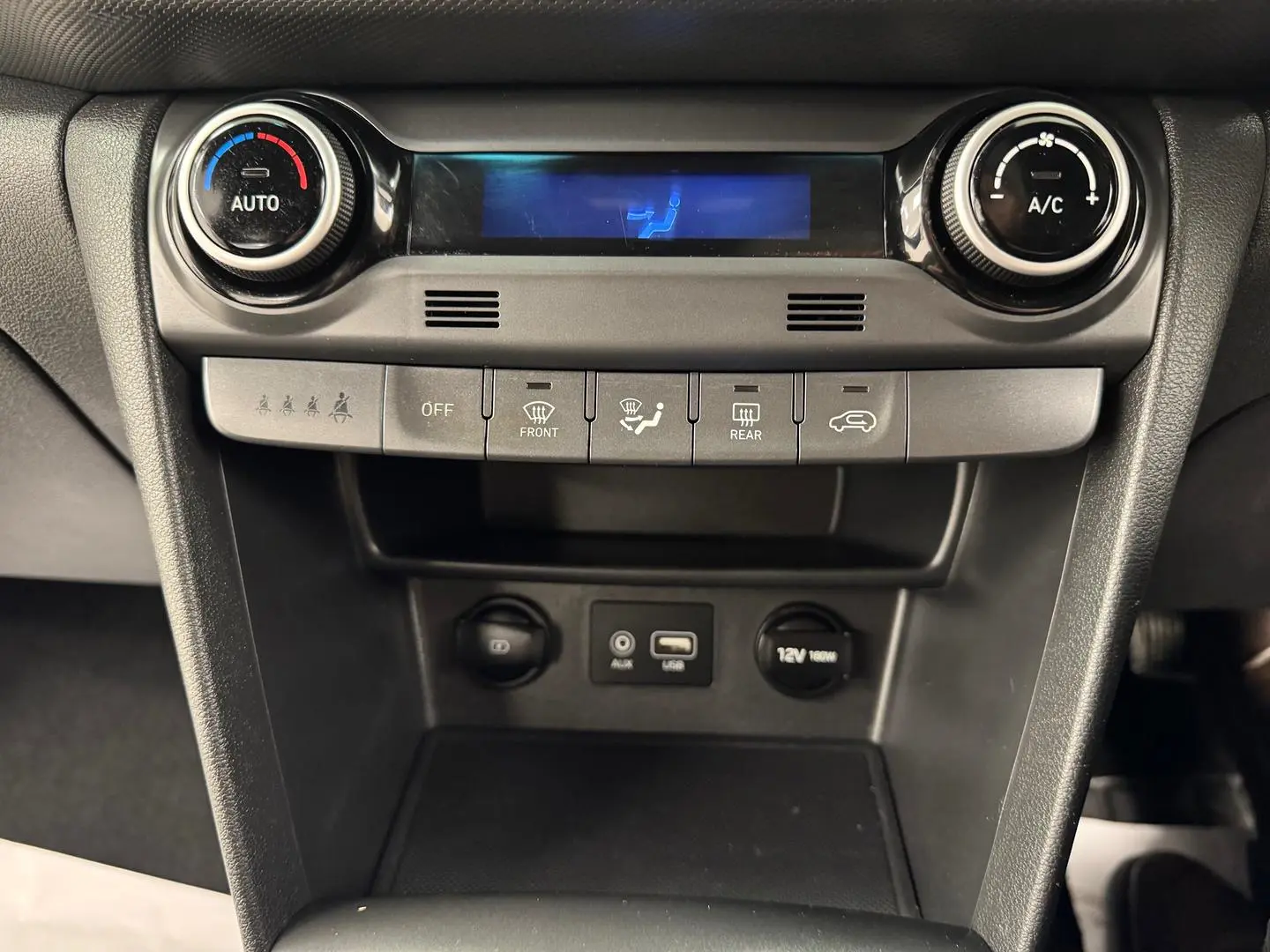 2019 Hyundai Kona Gallery Image 25