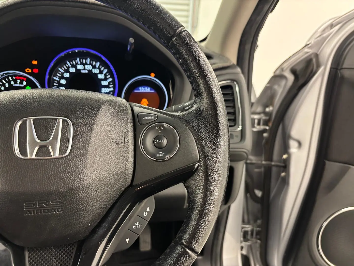 2017 Honda HR-V Gallery Image 25