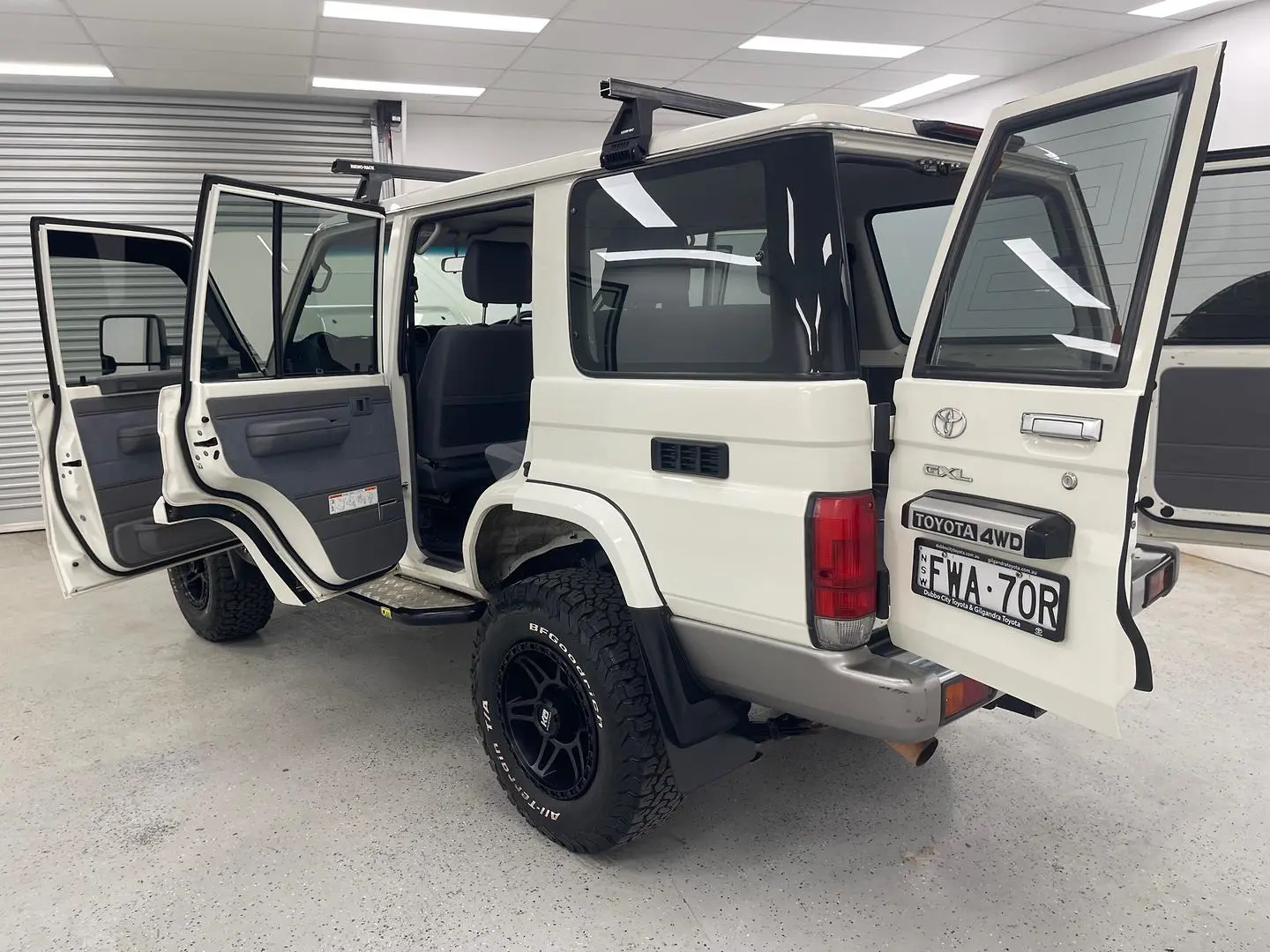 2020 Toyota Landcruiser Gallery Image 11