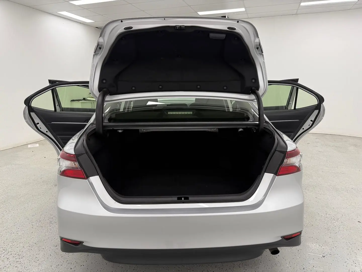 2024 Toyota Camry Gallery Image 14