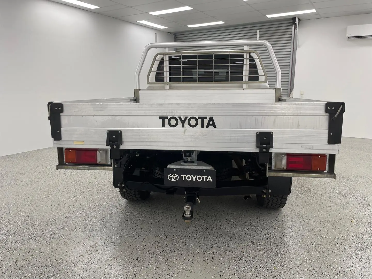 2020 Toyota Hilux Gallery Image 4