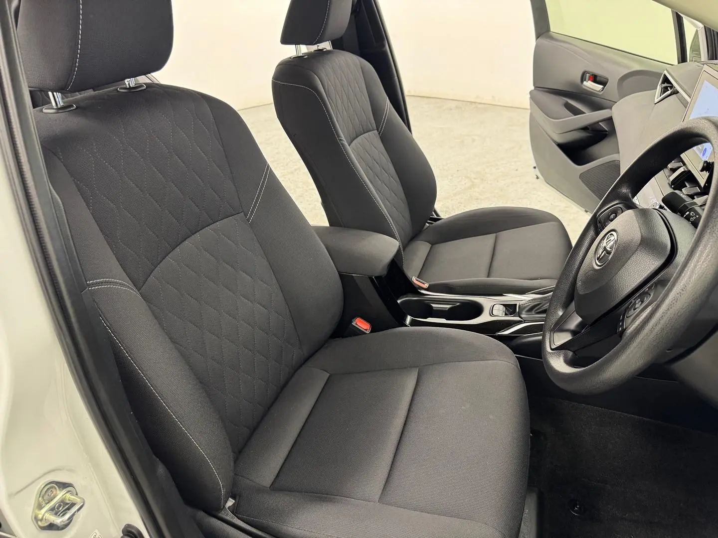 2023 Toyota Corolla Gallery Image 25