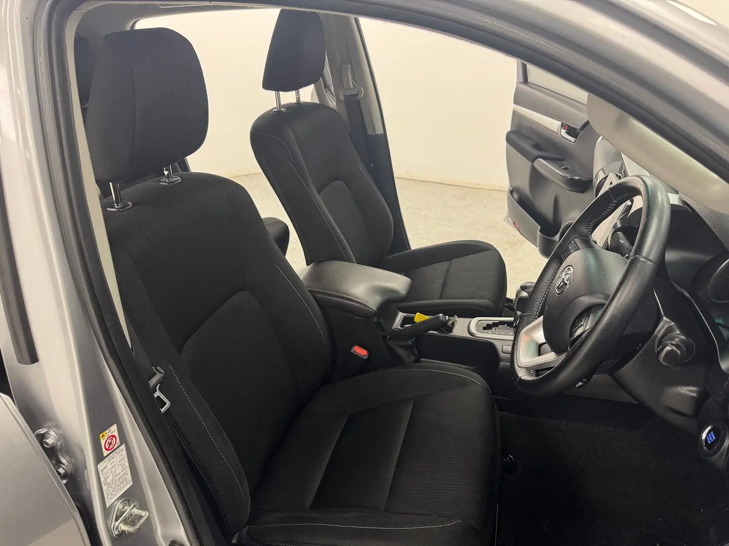 2018 Toyota Hilux Gallery Image 27