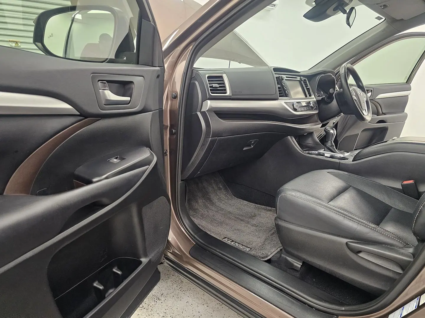 2019 Toyota Kluger Gallery Image 11