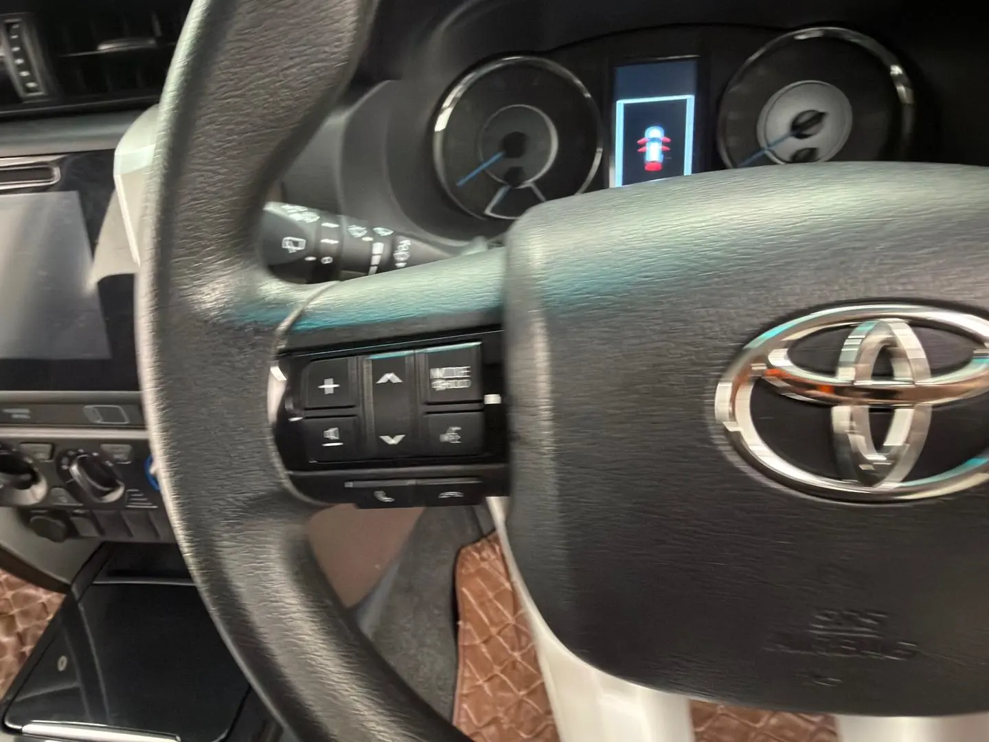 2019 Toyota Fortuner Gallery Image 15