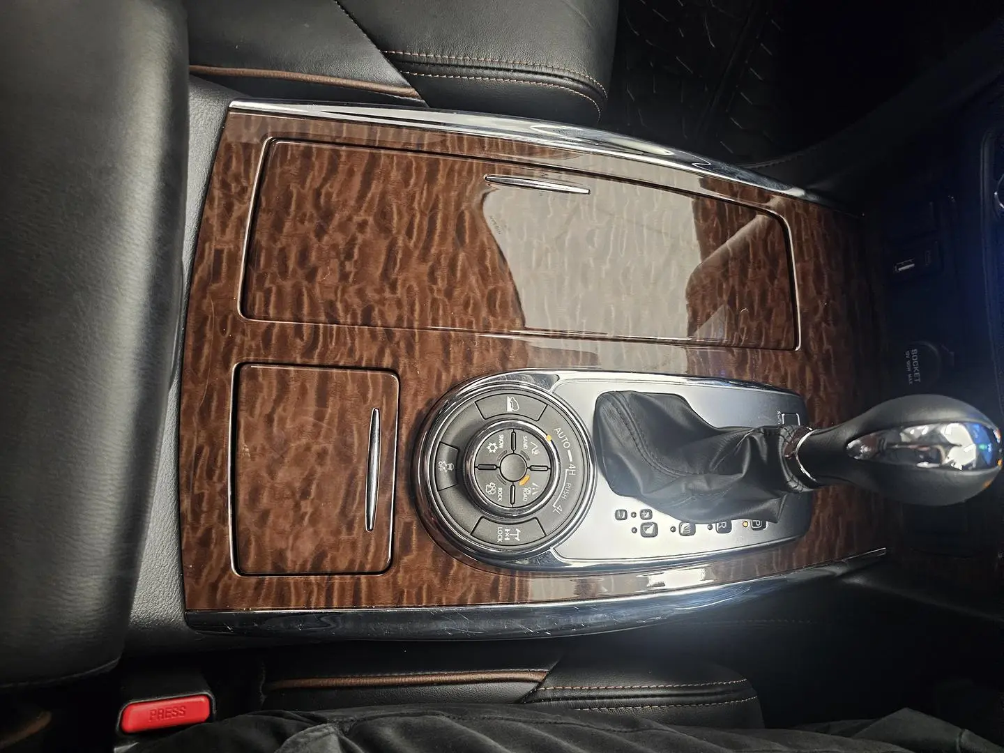 2024 Nissan Patrol Gallery Image 34