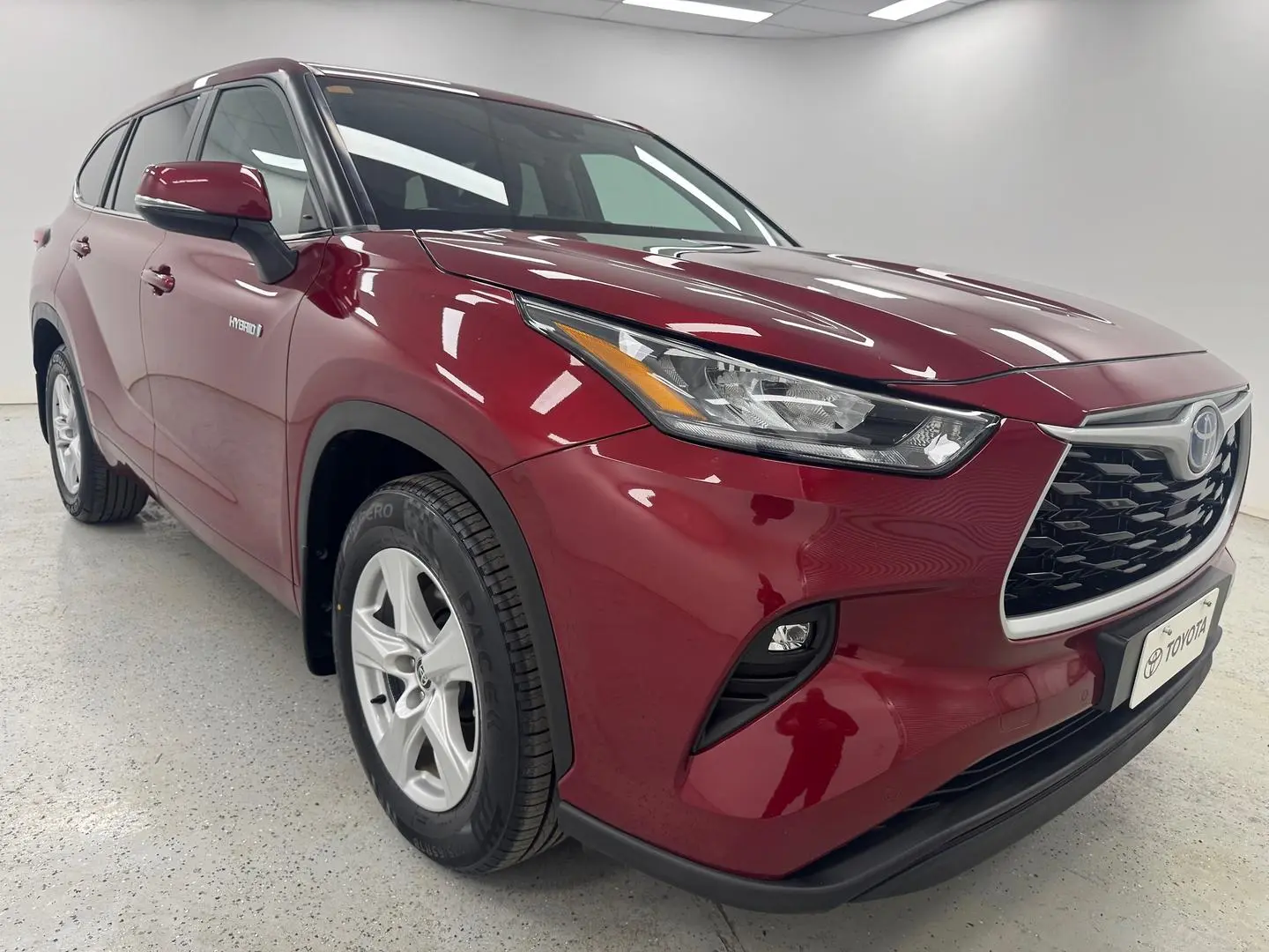 2023 Toyota Kluger Gallery Image 1