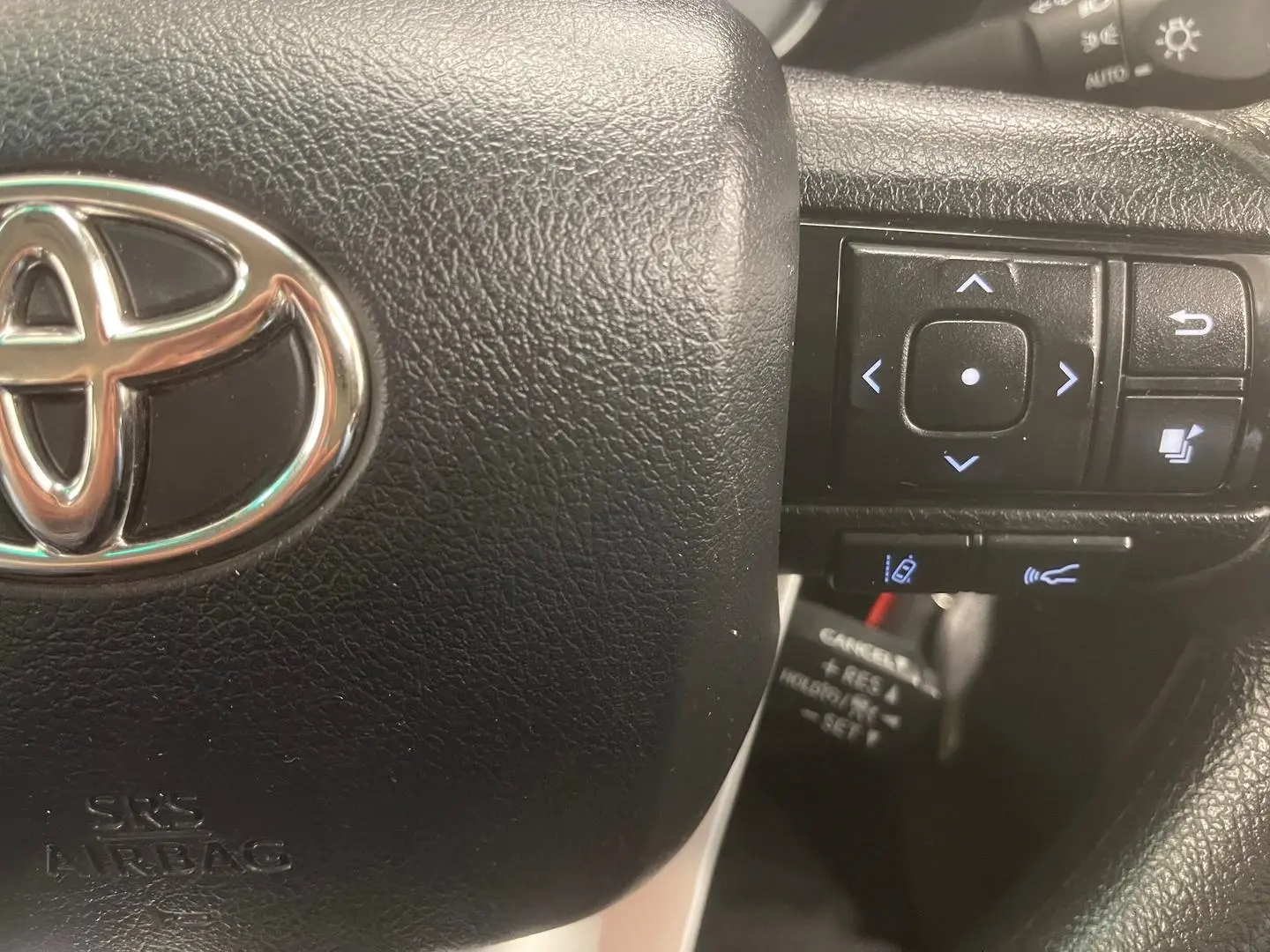 2021 Toyota Hilux Gallery Image 27