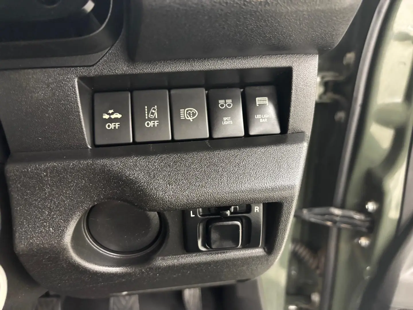 2019 Suzuki Jimny Gallery Image 24