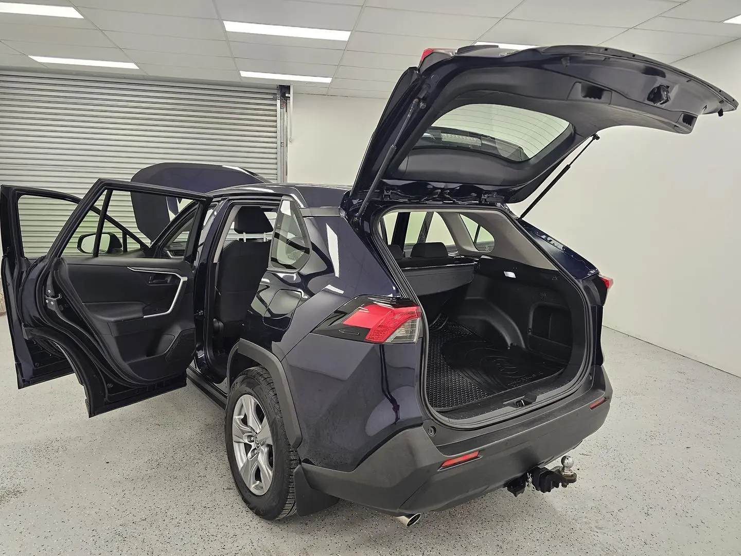 2022 Toyota RAV4 Gallery Image 16