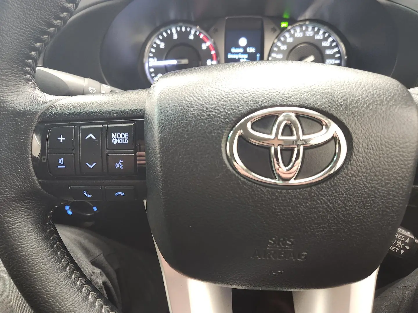 2023 Toyota Hilux Gallery Image 26