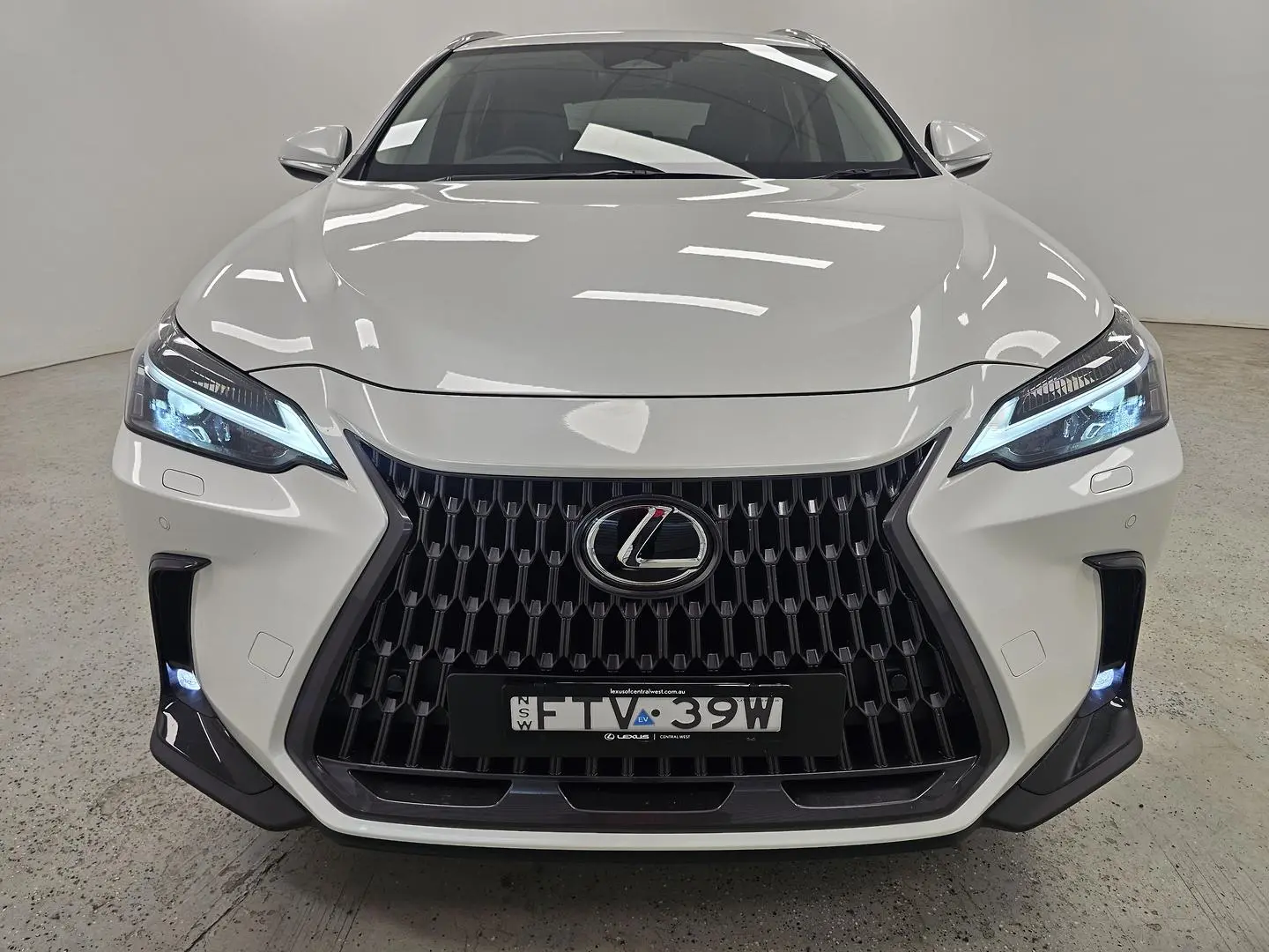 2025 Lexus NX Gallery Image 40