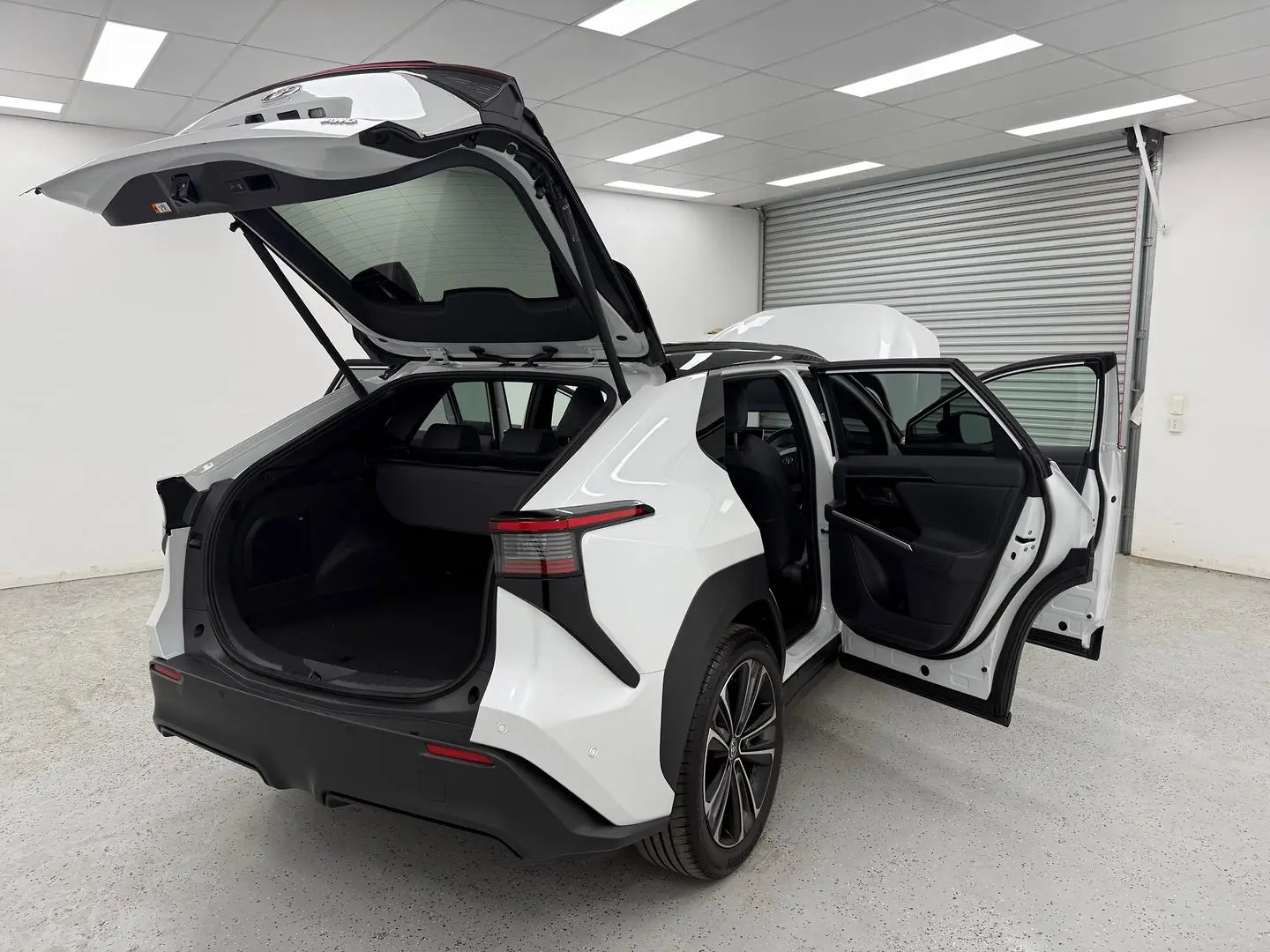 2025 Toyota bZ4X Gallery Image 15