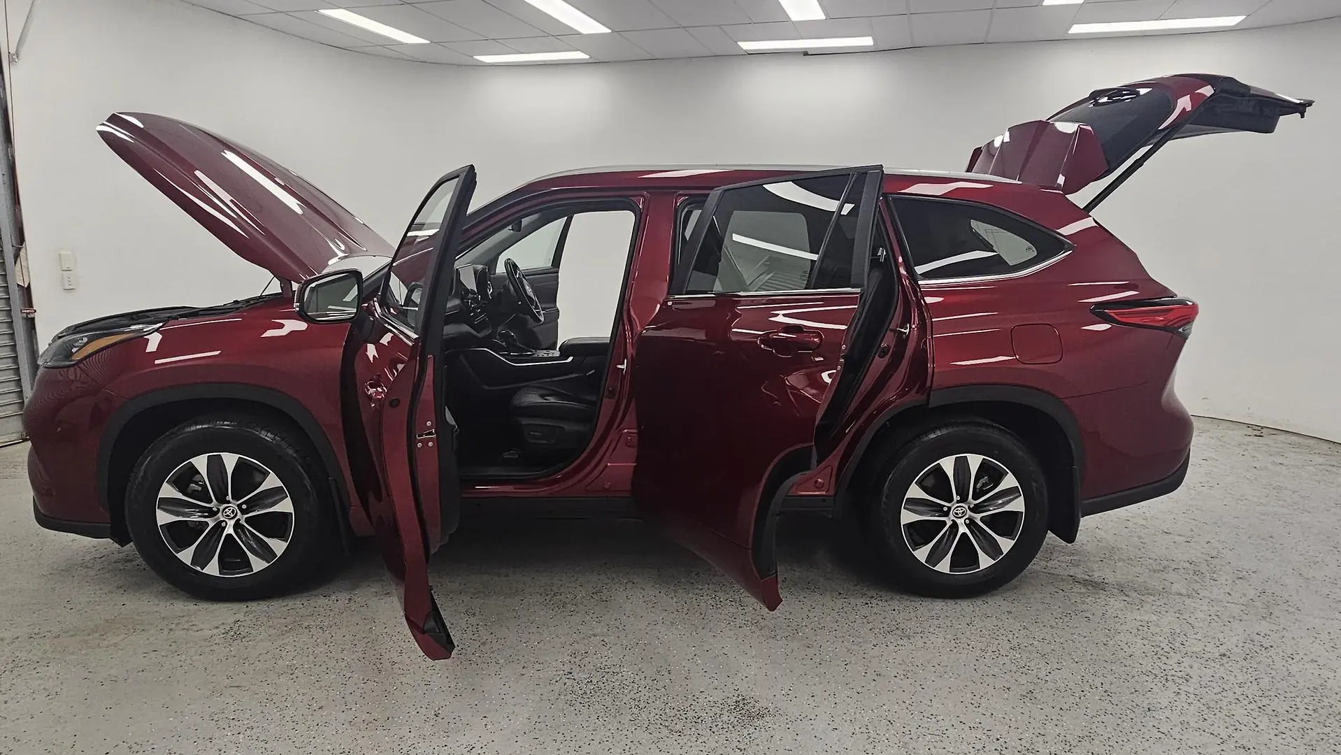 2023 Toyota Kluger Gallery Image 9