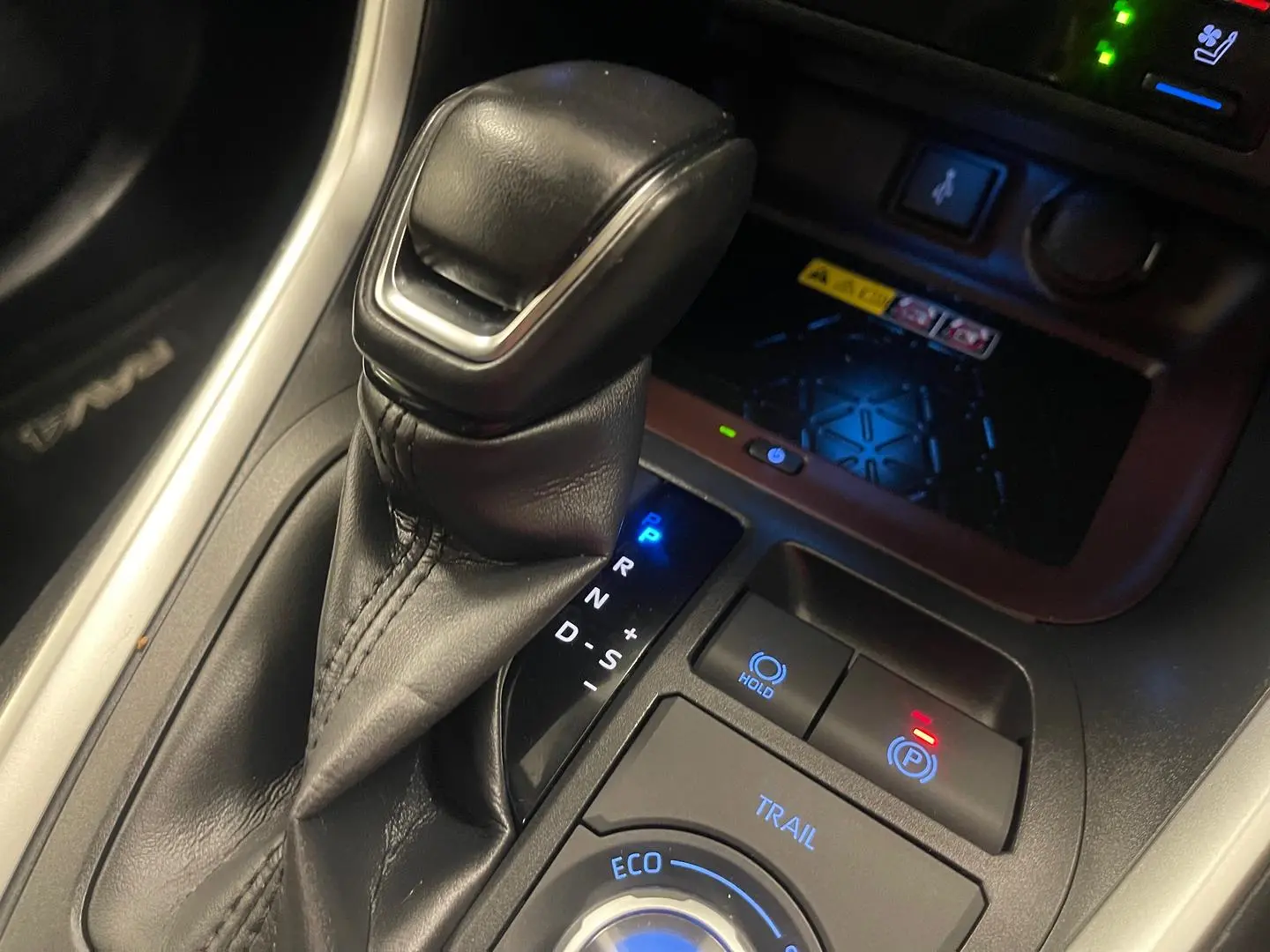 2022 Toyota RAV4 Gallery Image 31