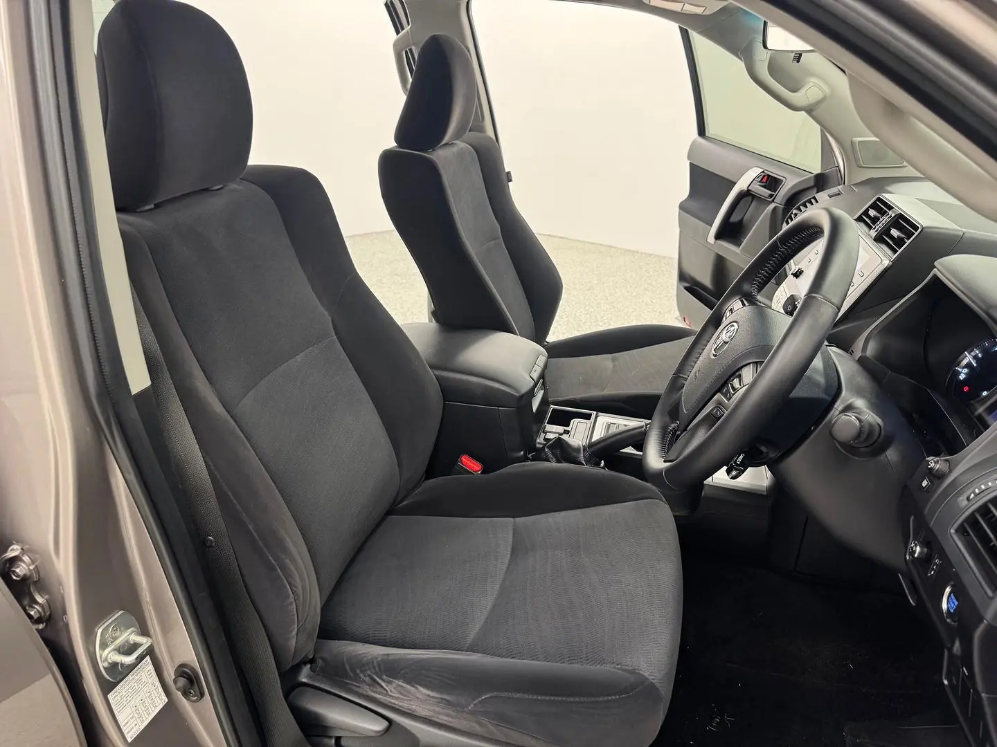 2023 Toyota Landcruiser Prado Gallery Image 26