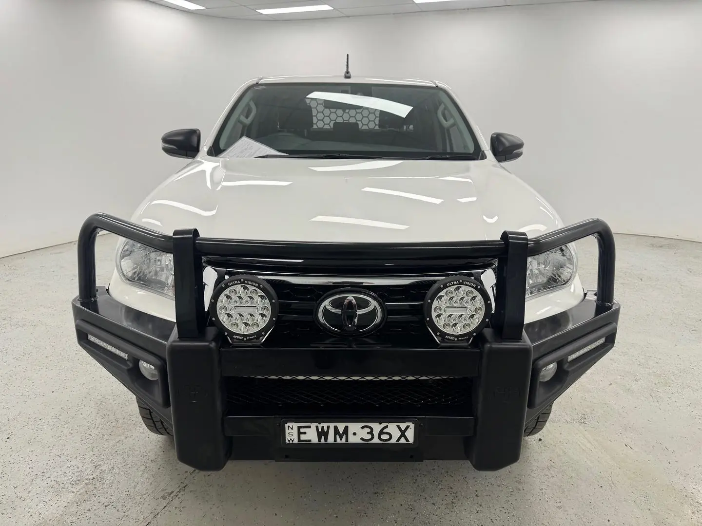 2020 Toyota Hilux Gallery Image 32