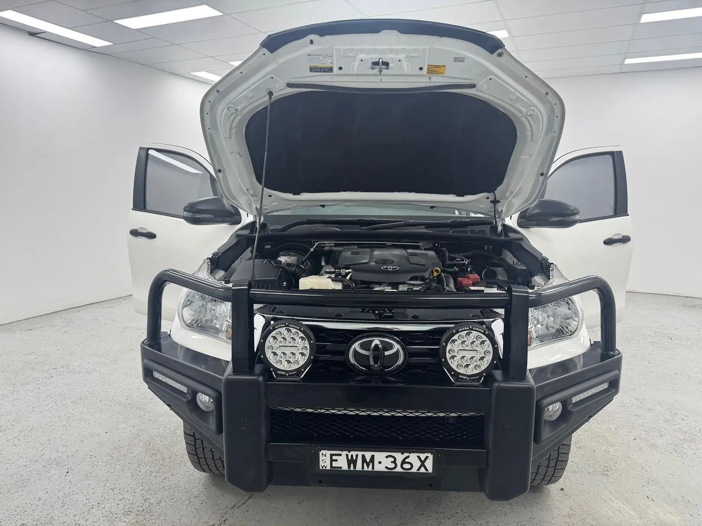 2020 Toyota Hilux Gallery Image 13