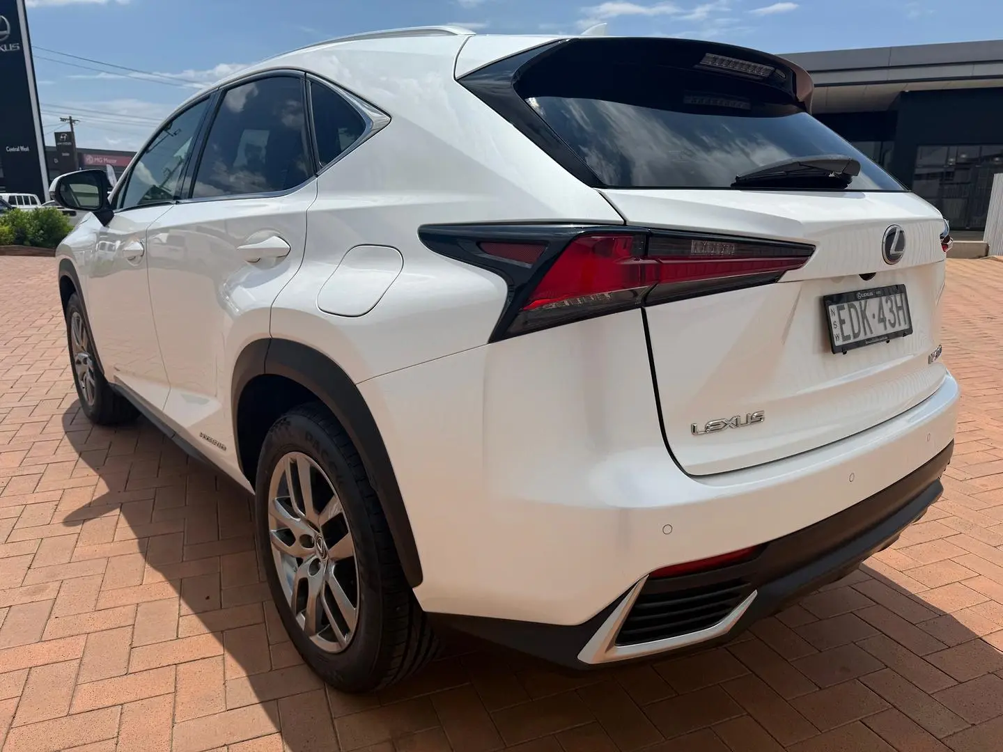 2019 Lexus NX Gallery Image 5
