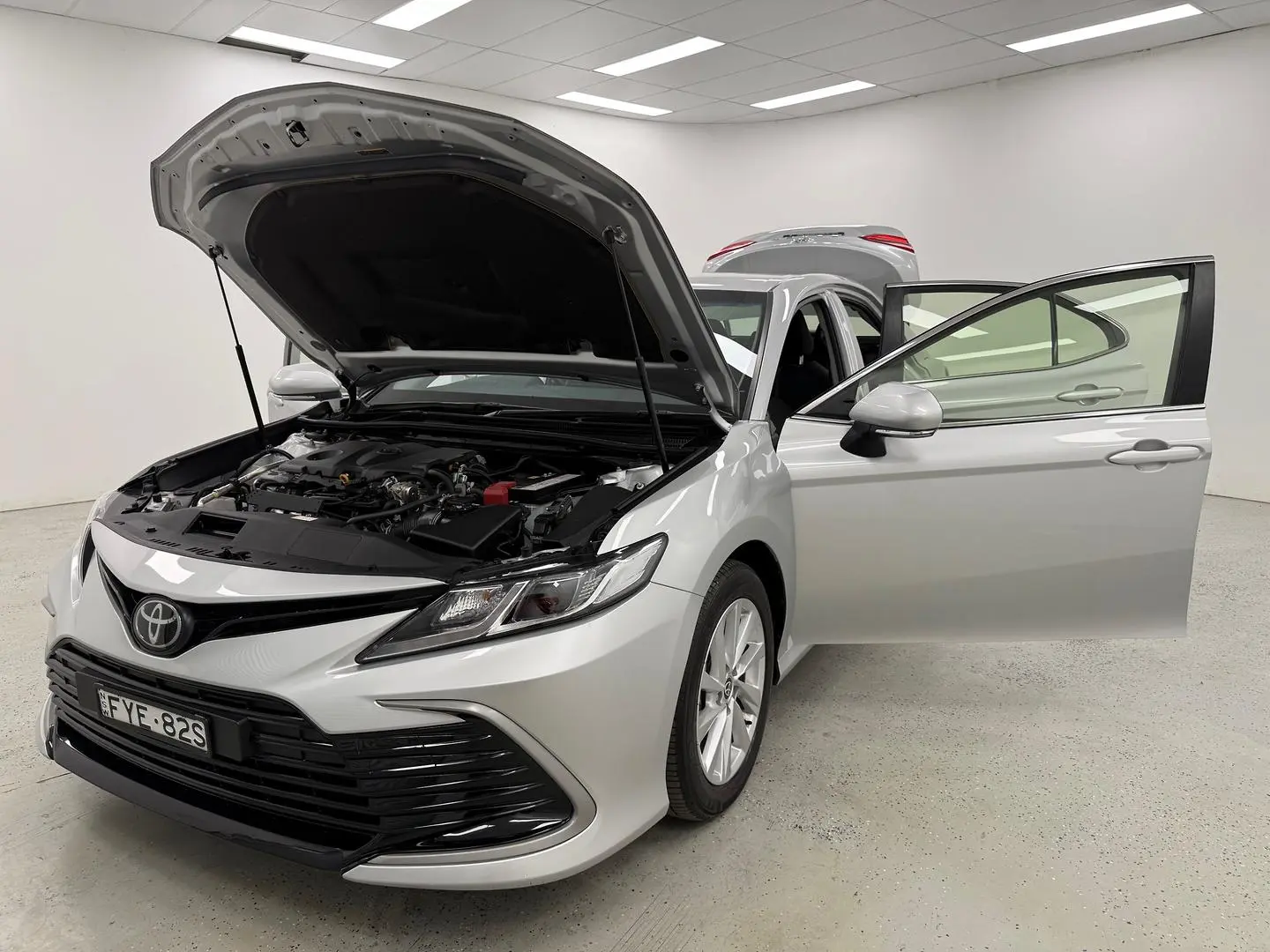 2024 Toyota Camry Gallery Image 8