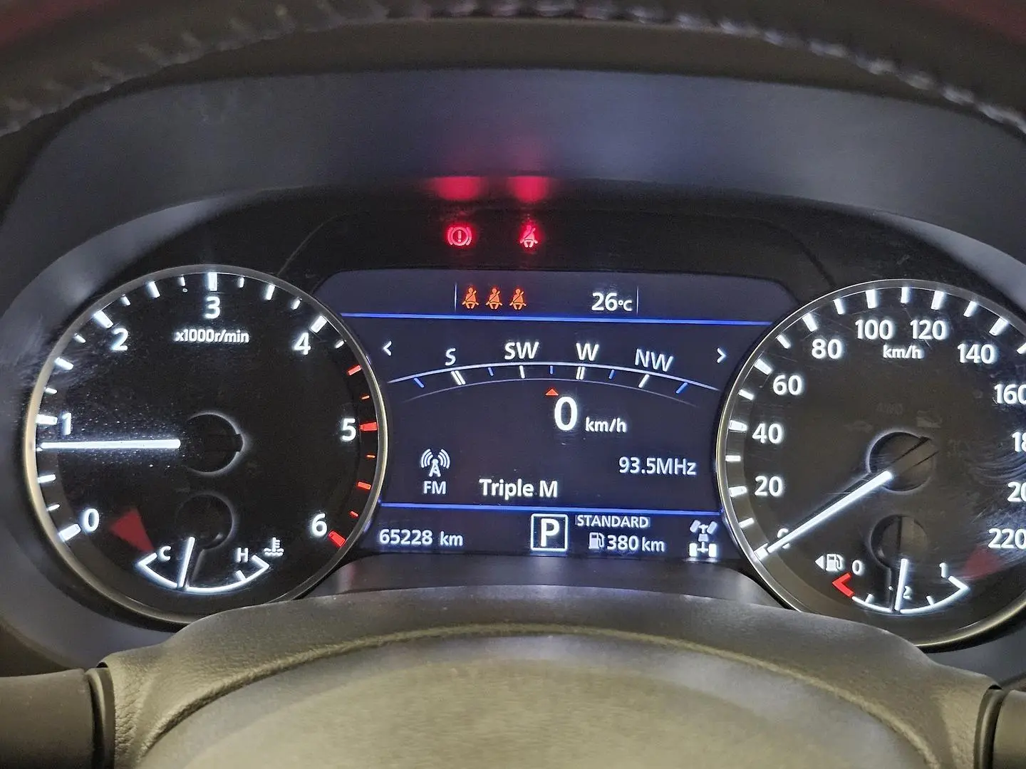 2021 Nissan Navara Gallery Image 27