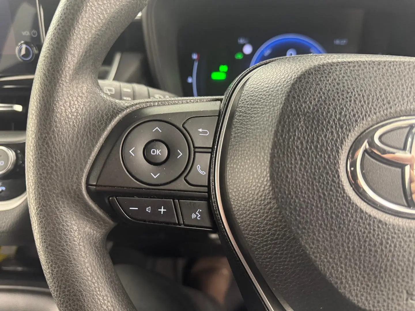 2023 Toyota Corolla Gallery Image 18