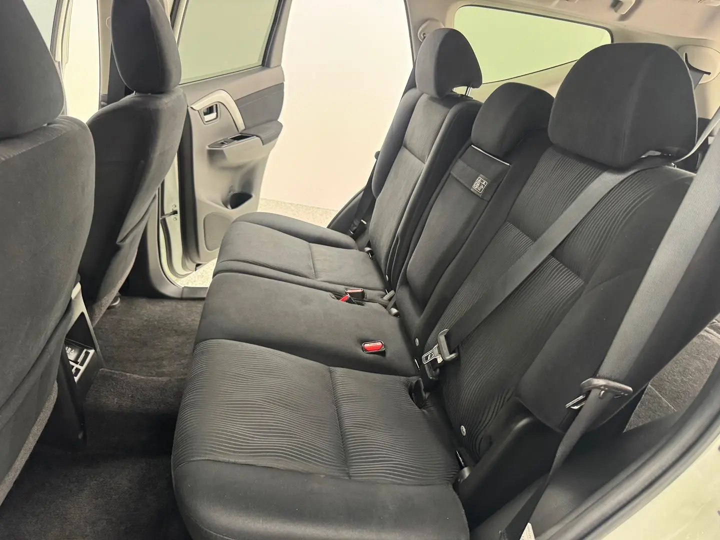 2022 Mitsubishi Pajero Sport Gallery Image 29