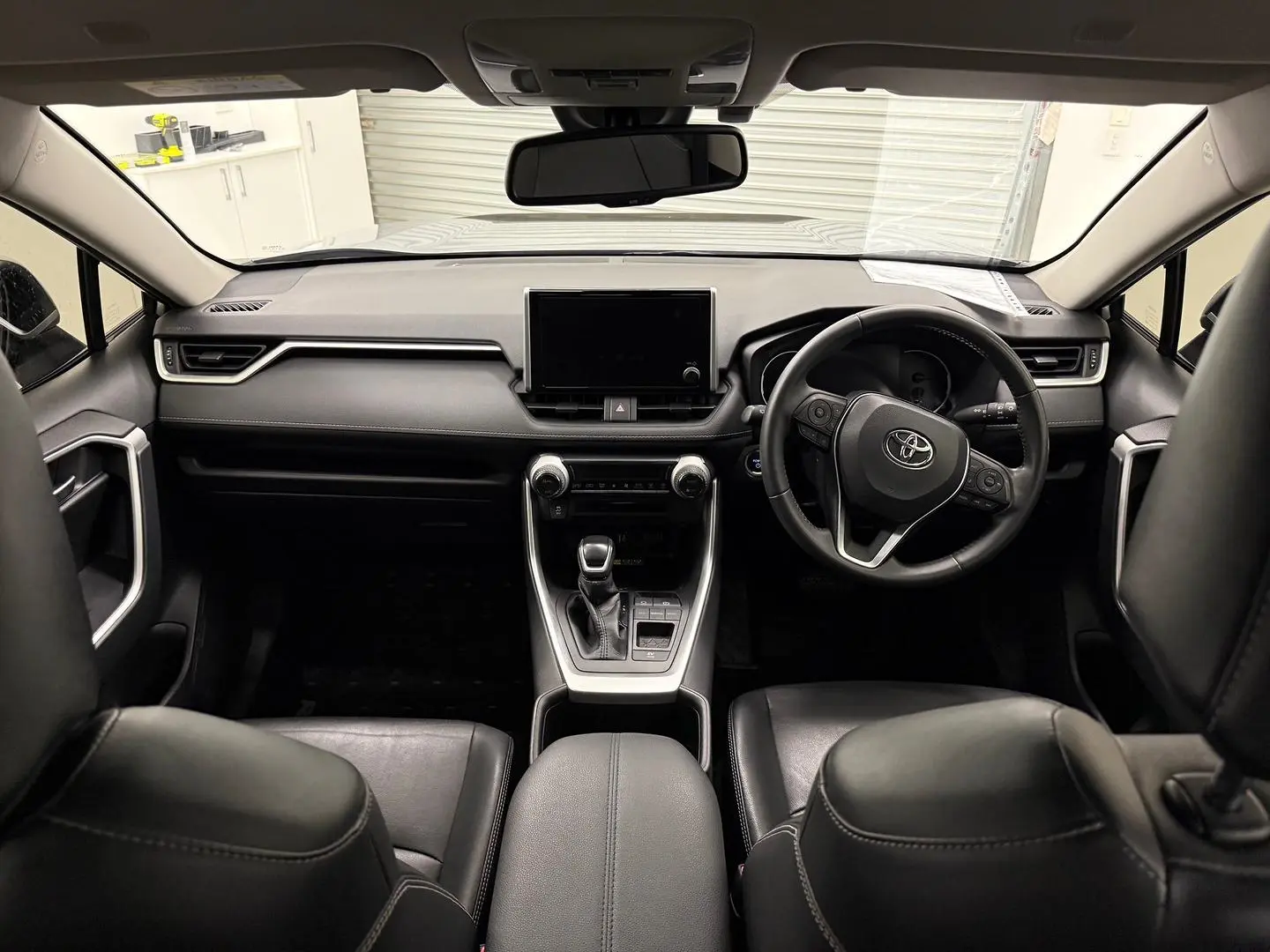 2023 Toyota RAV4 Gallery Image 25