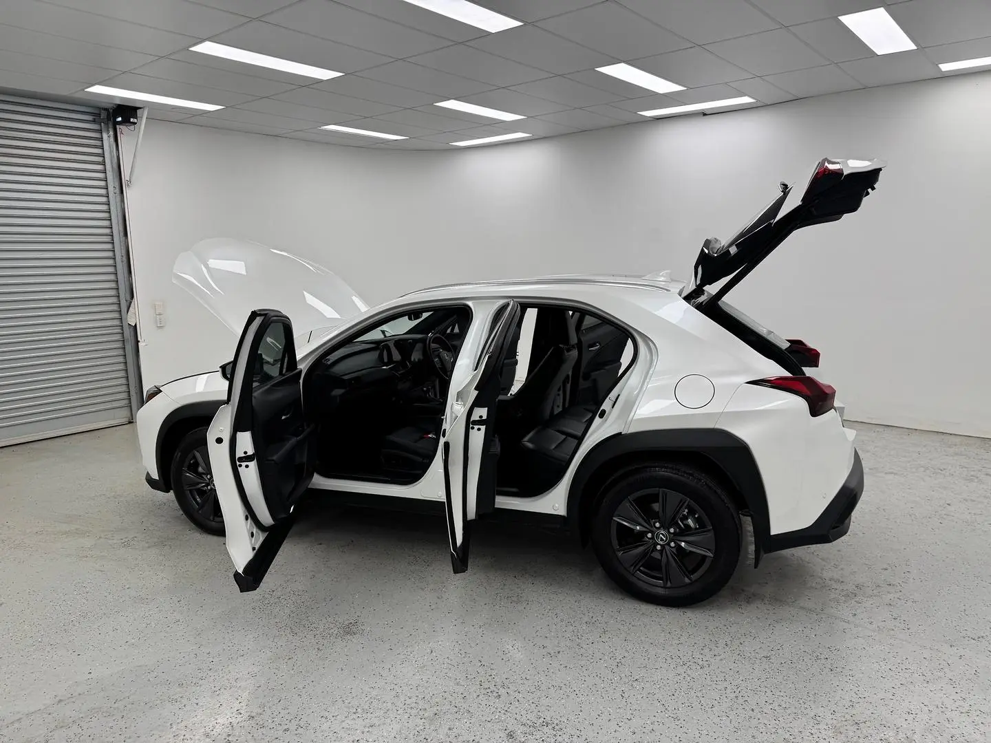 2023 Lexus UX Gallery Image 11