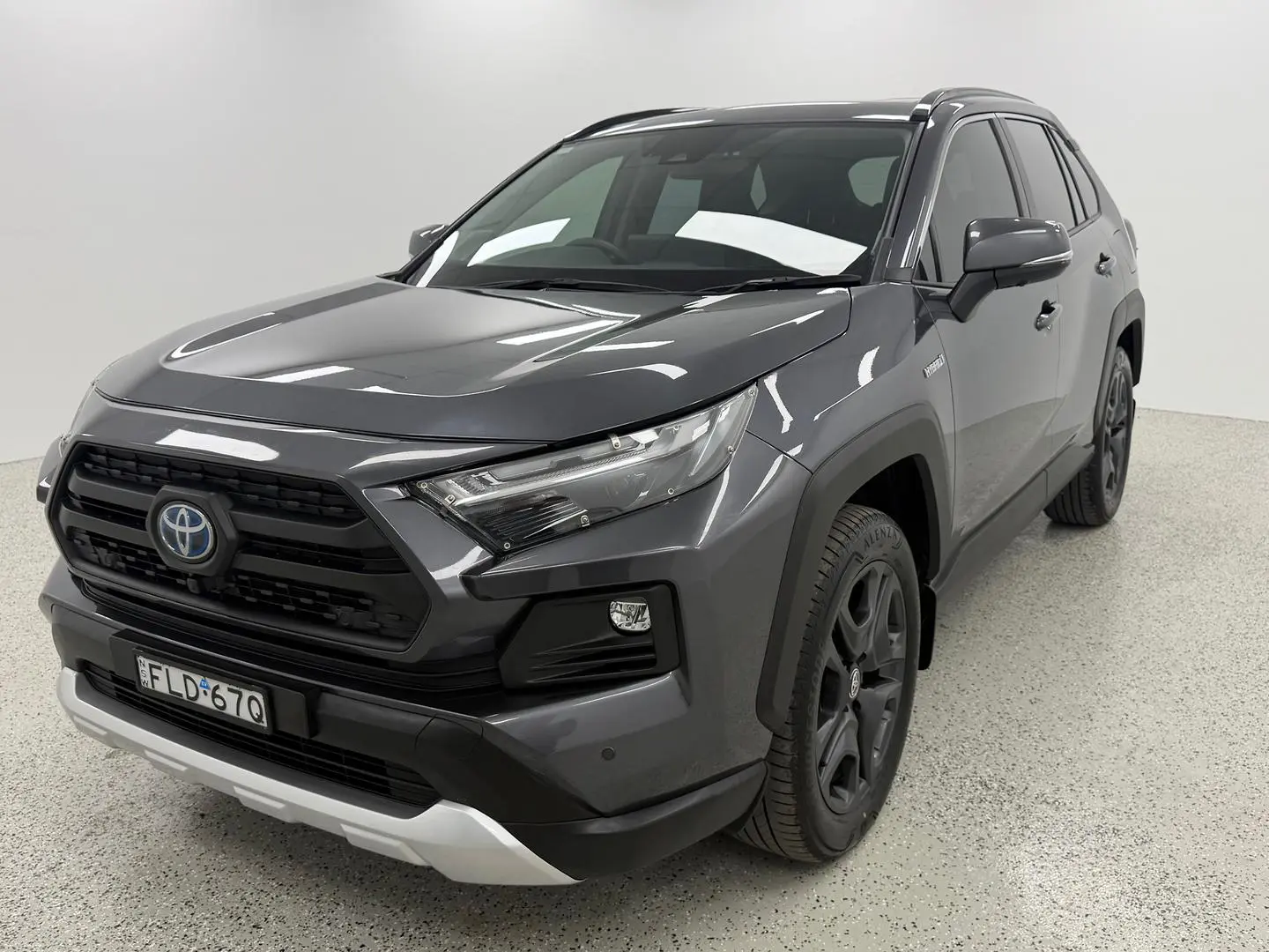 2024 Toyota RAV4 Gallery Image 6