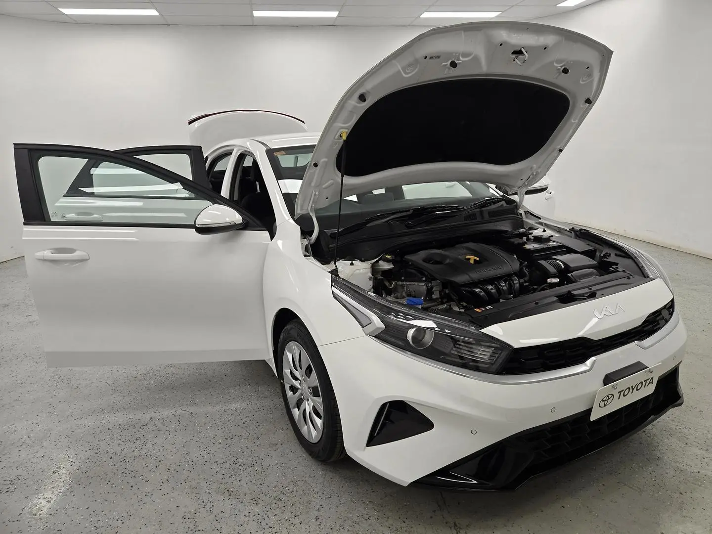 2023 Kia Cerato Gallery Image 8