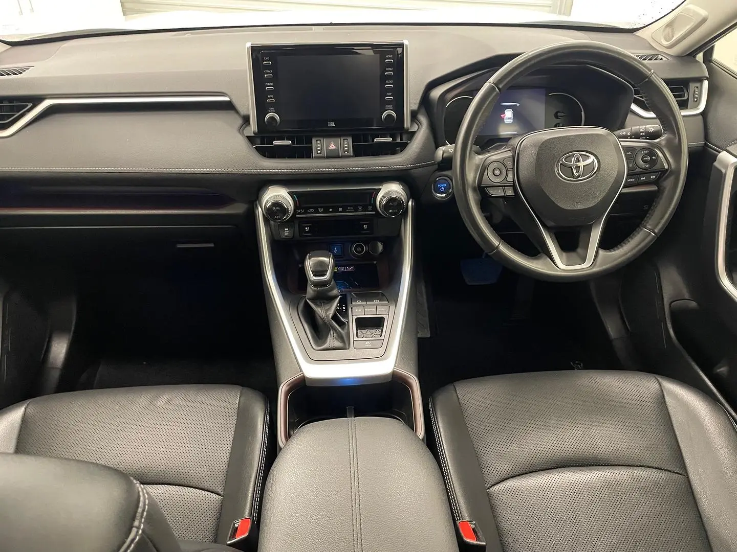 2022 Toyota RAV4 Gallery Image 23