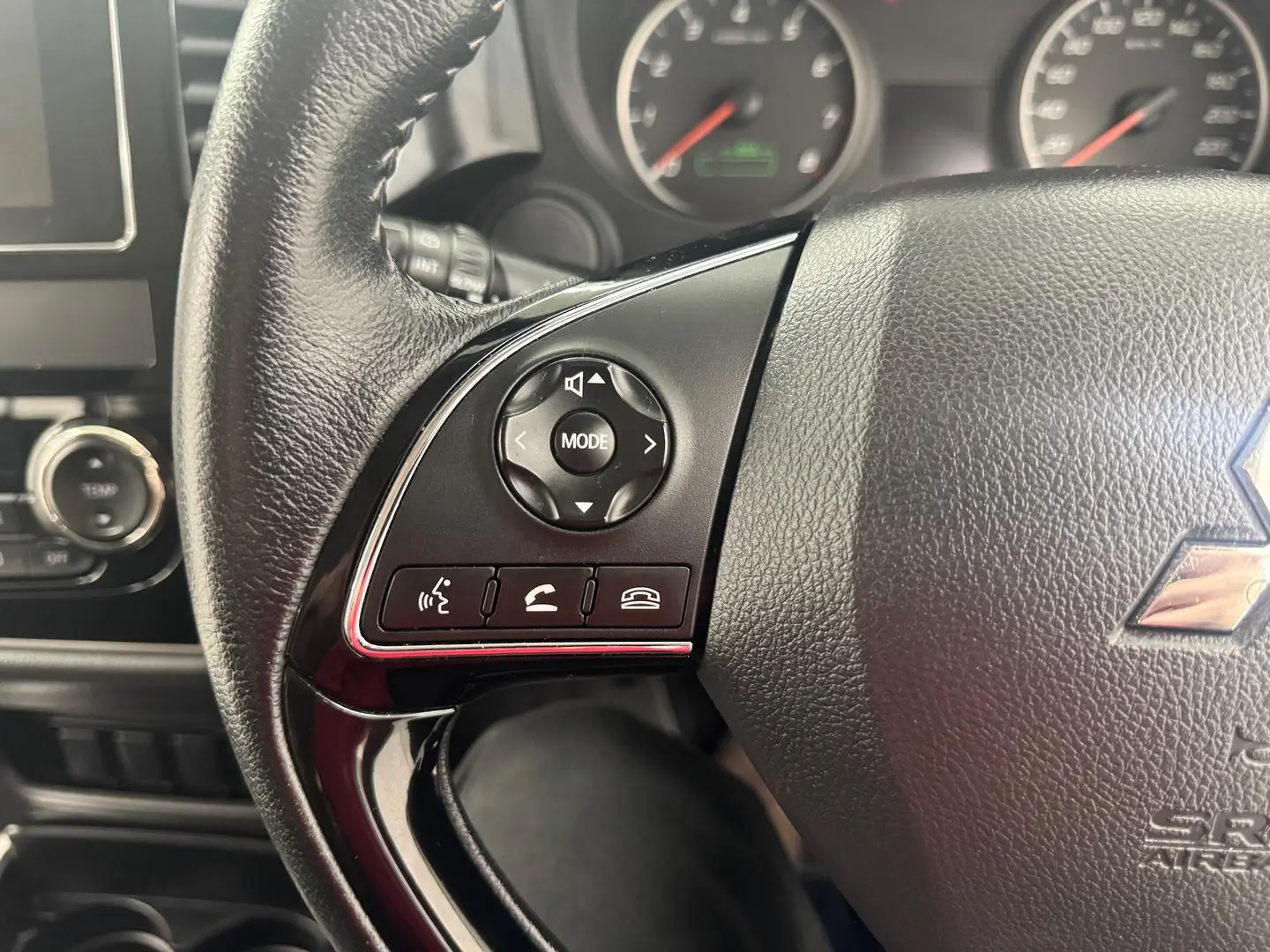 2018 Mitsubishi Outlander Gallery Image 18