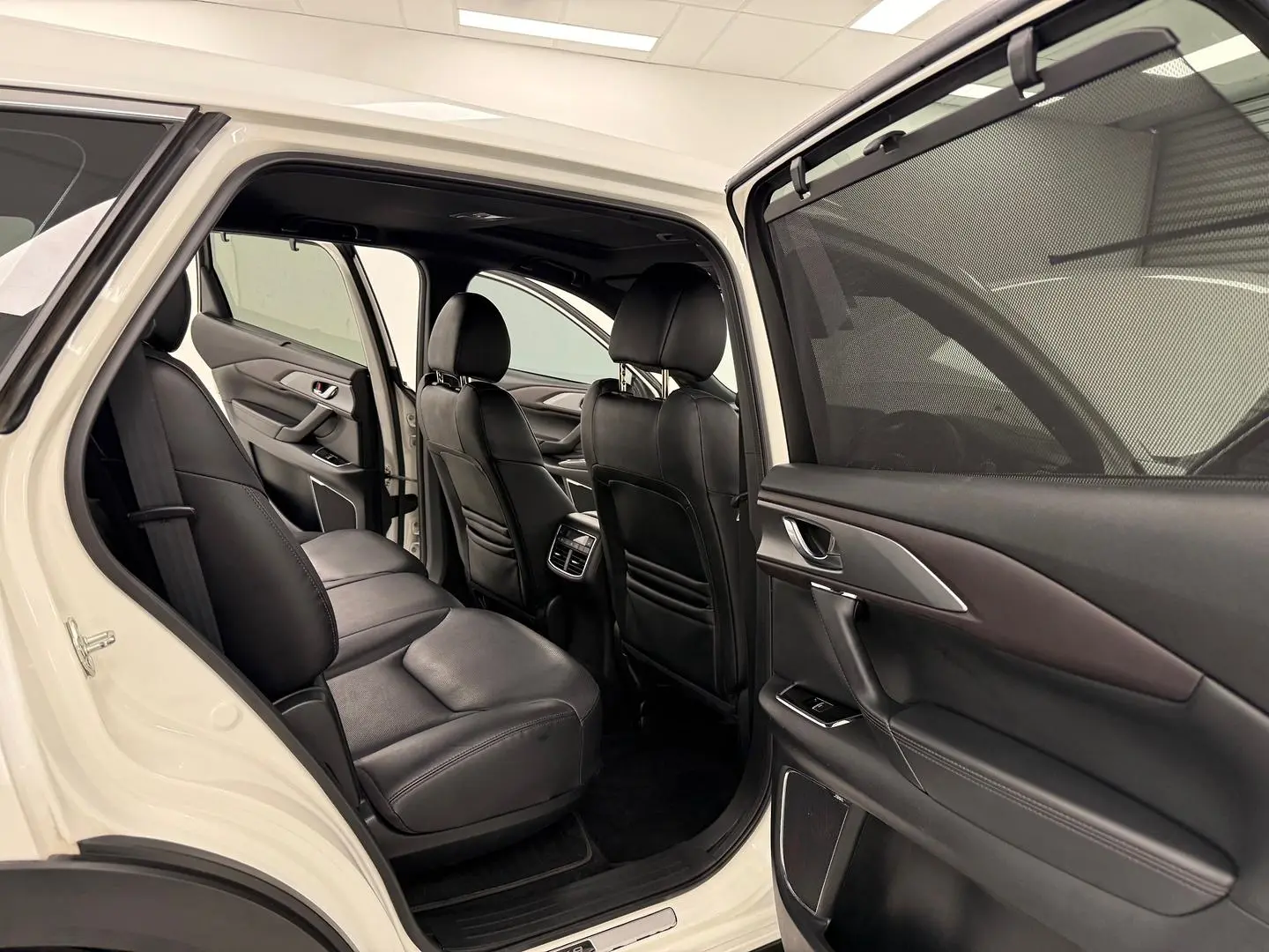 2017 Mazda CX-9 Gallery Image 16