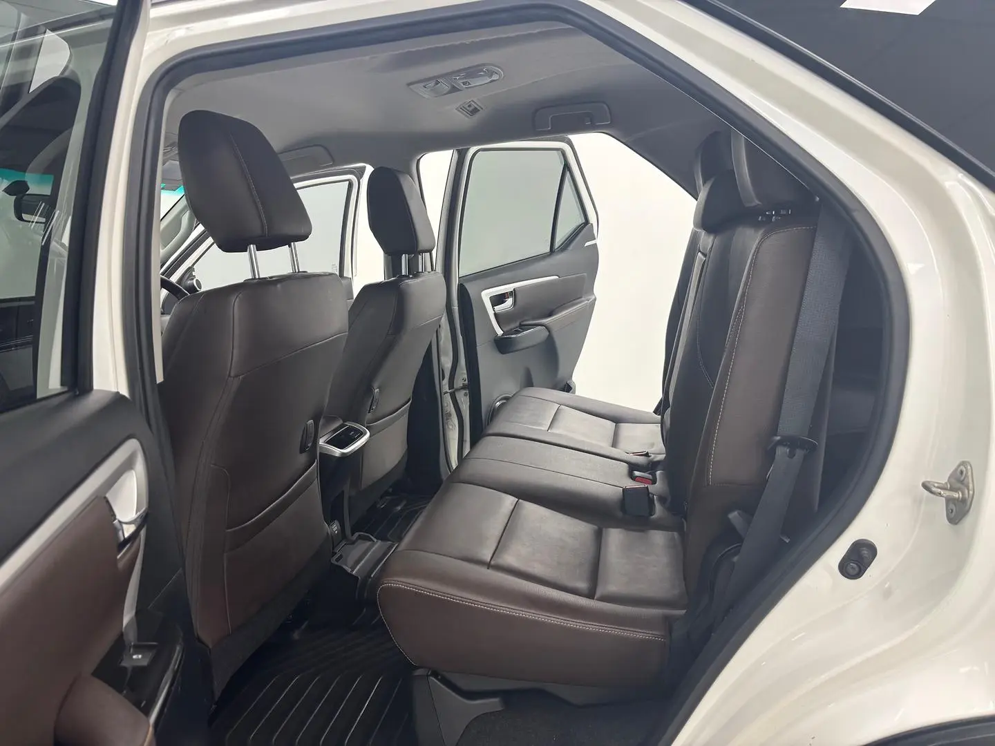 2018 Toyota Fortuner Gallery Image 19