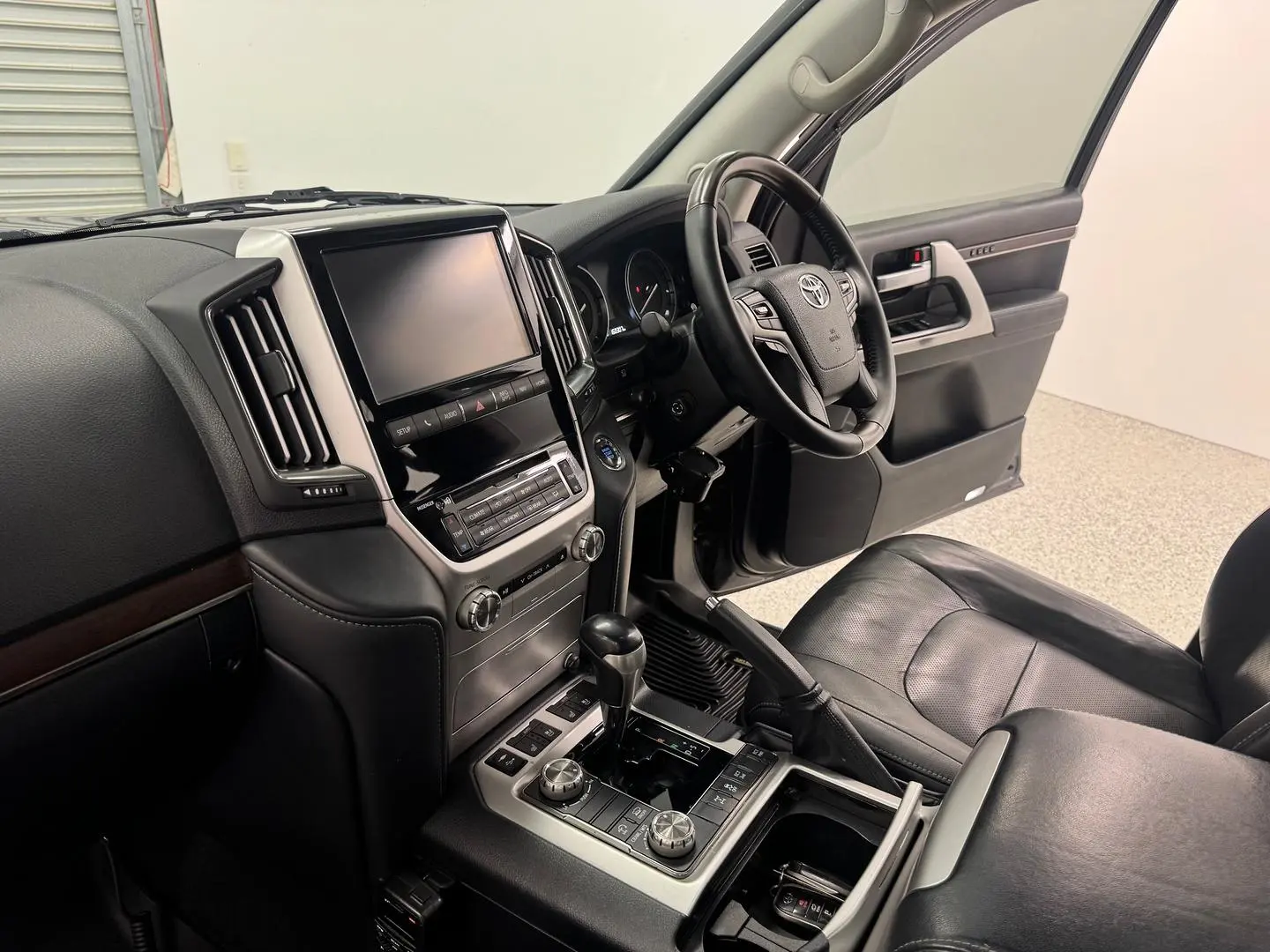 2019 Toyota Landcruiser Gallery Image 44