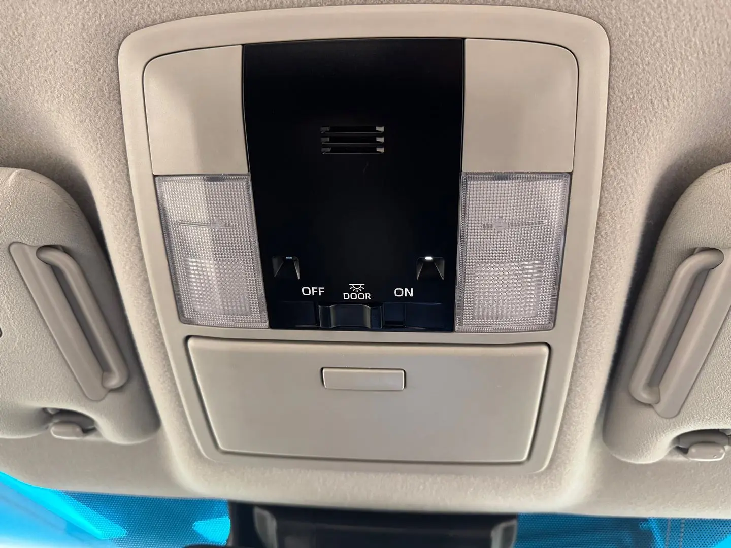 2021 Toyota Landcruiser Prado Gallery Image 25