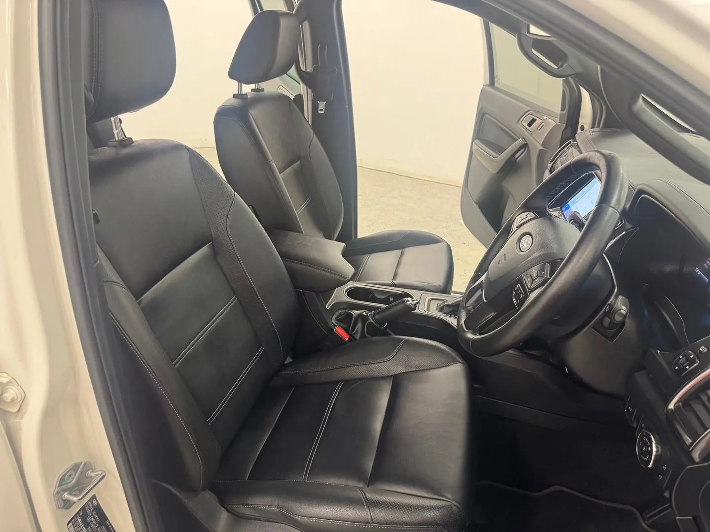 2021 Ford Everest Gallery Image 26