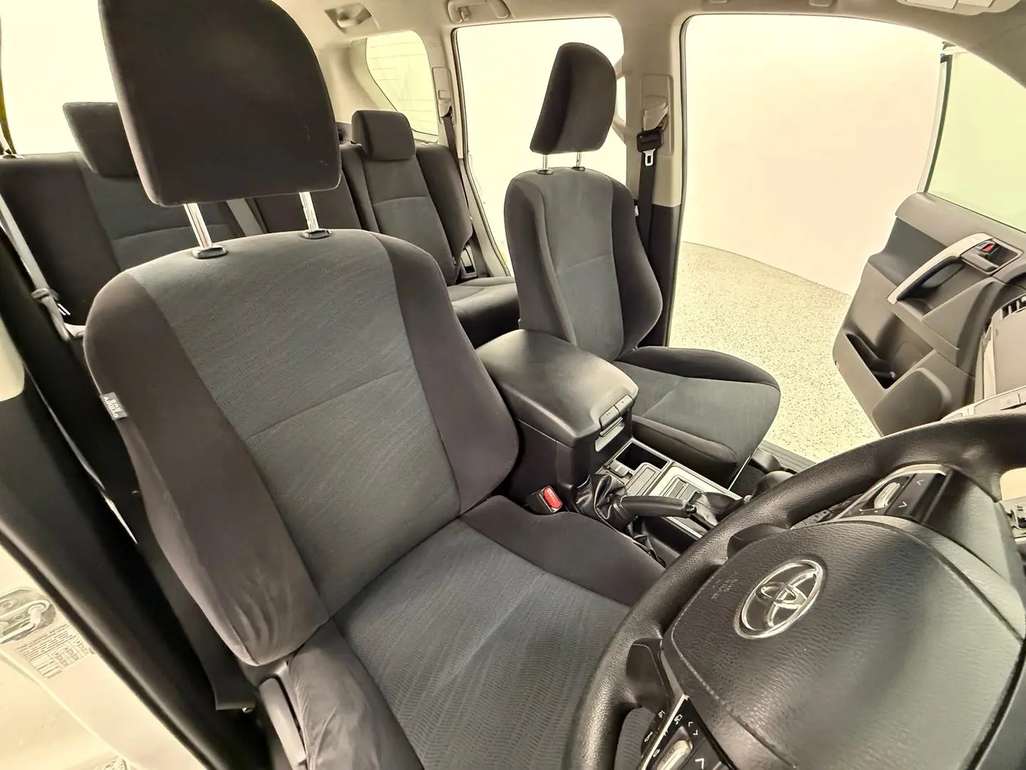 2020 Toyota Landcruiser Prado Gallery Image 20