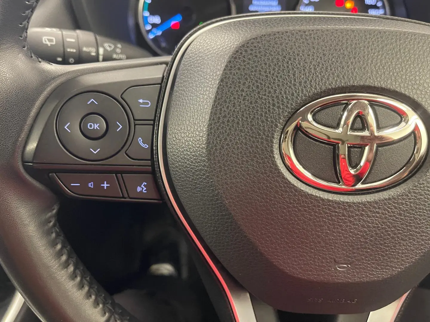 2022 Toyota RAV4 Gallery Image 31