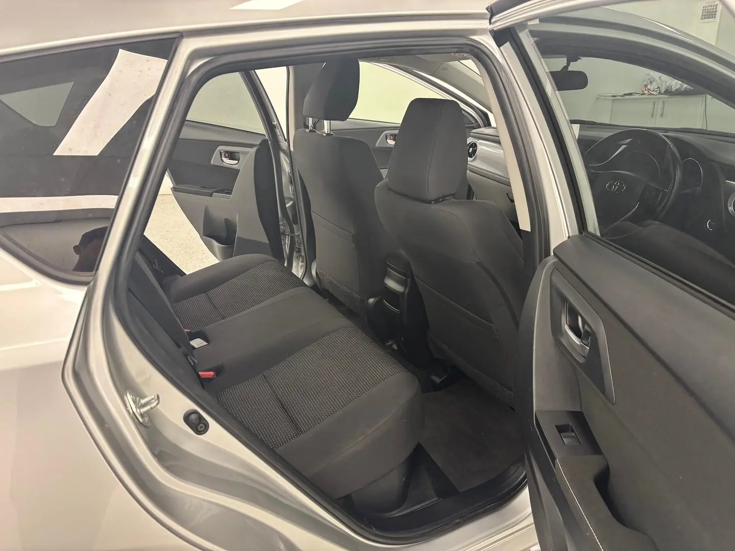 2016 Toyota Corolla Gallery Image 21