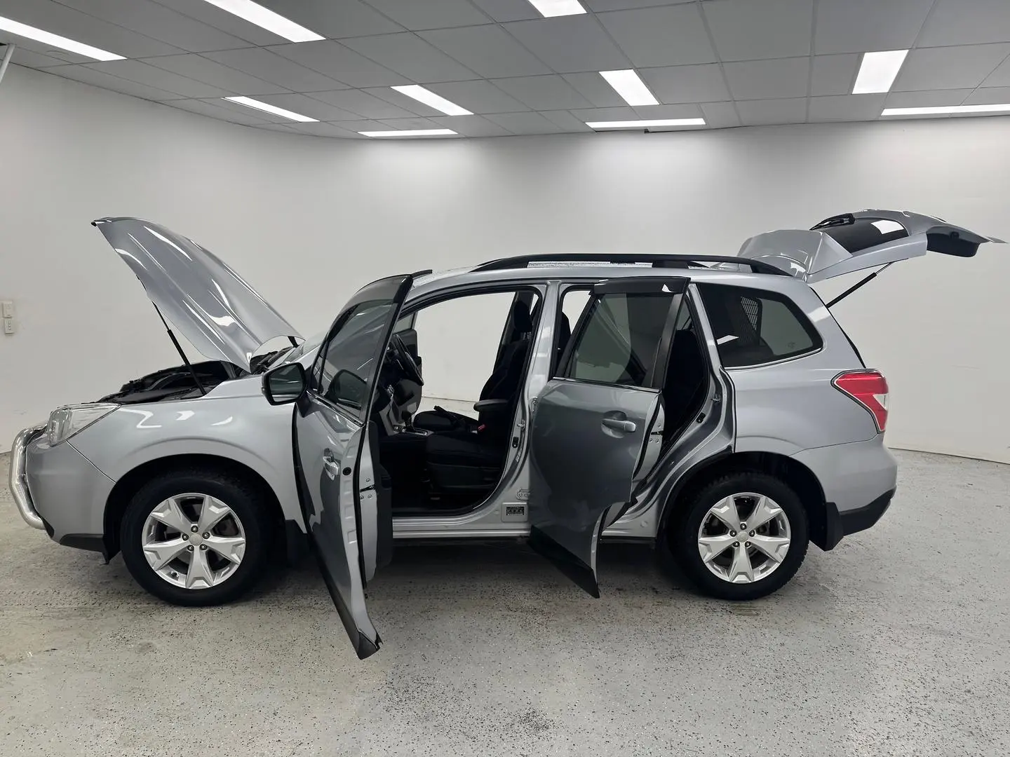 2015 Subaru Forester Gallery Image 11