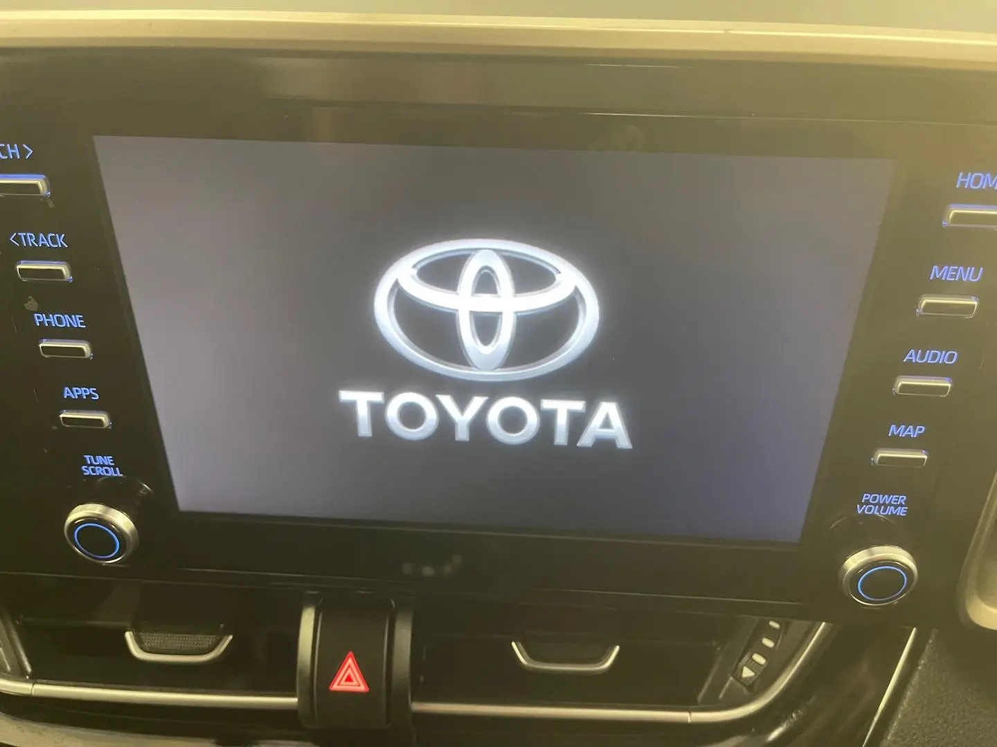 2020 Toyota C-HR Gallery Image 25