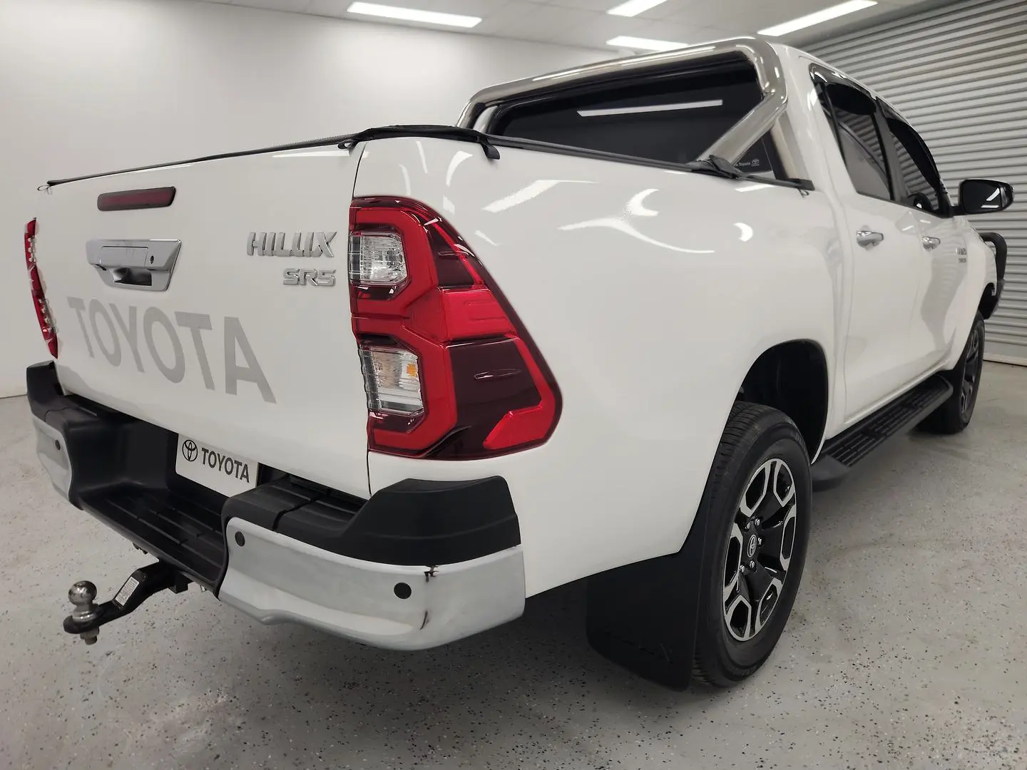 2023 Toyota Hilux Gallery Image 3