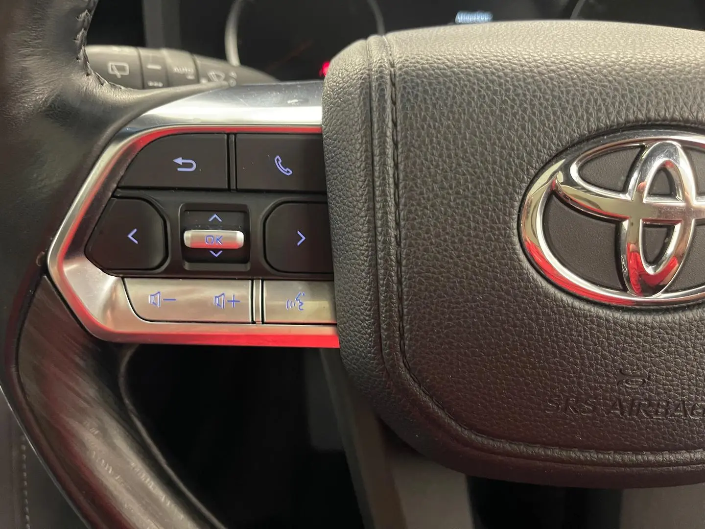 2022 Toyota Landcruiser Gallery Image 31