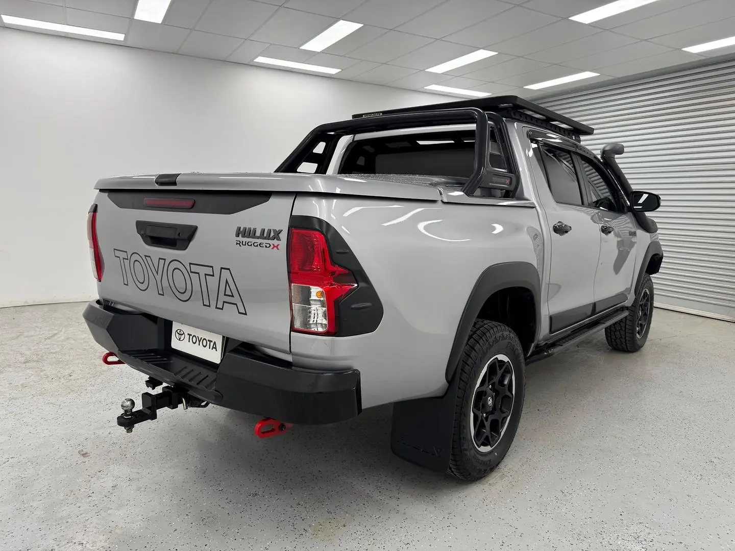2018 Toyota Hilux Gallery Image 3