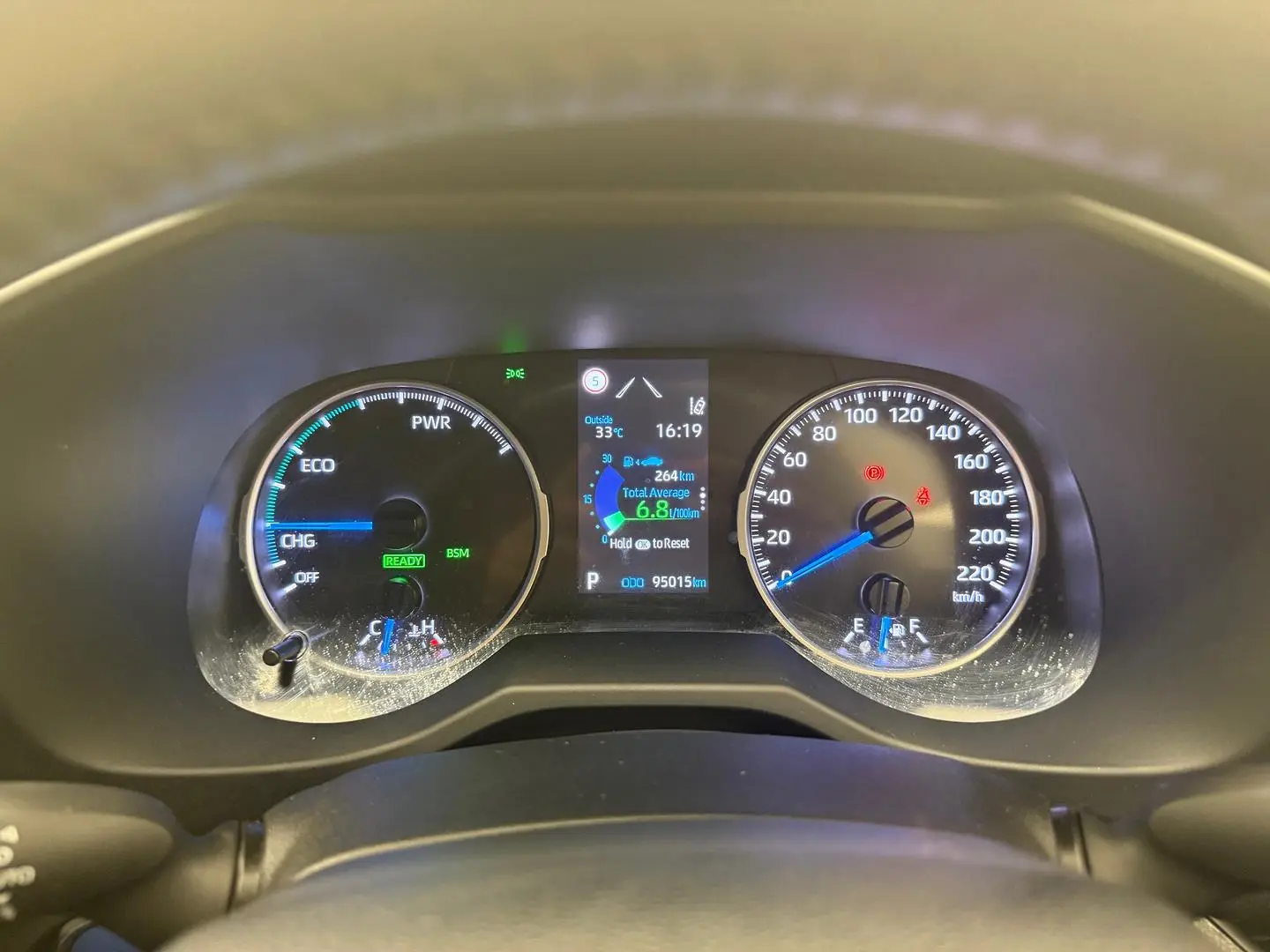 2022 Toyota RAV4 Gallery Image 26