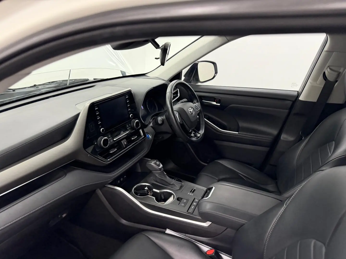 2021 Toyota Kluger Gallery Image 25